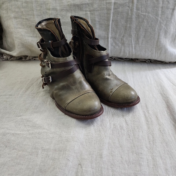 Freebird Gray and Brown Ankle Boots - Picture 2 of 12